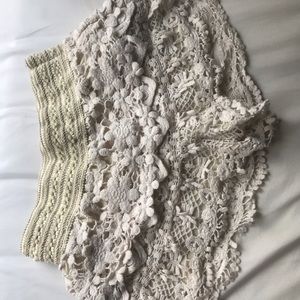 women’s white lace shorts